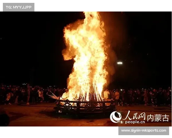 萨吉哈尔迪汗码头夜场篝火旁多国球员齐聚体验达斡尔族鲁日格勒舞风情